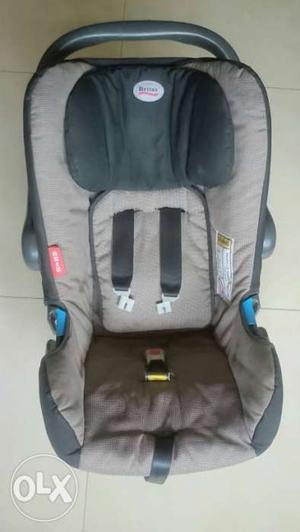 'Britax' Baby Car sear with extra side impact
