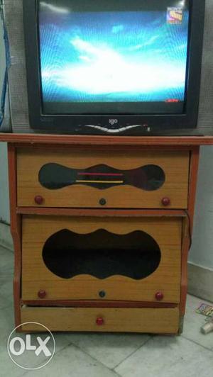 Colored Tv Set With Den Cable And Remote