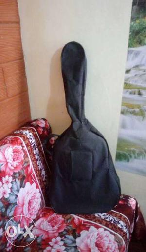 Givsion Guitar New condition 6 mth old for sell