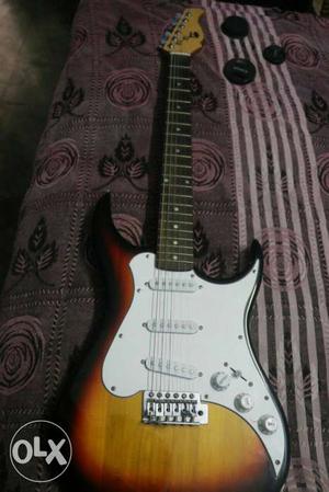 USA imported AXL electric guitar (sunburst) WITH(