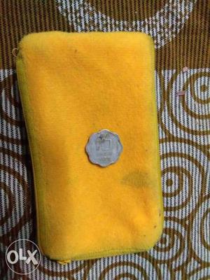 10 Indian Rupee; Yellow Zip Wallet