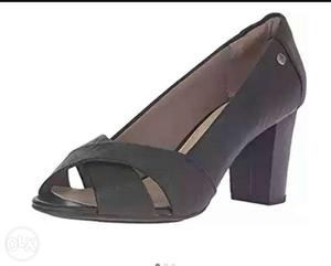 Brand New. ideal.for narrow feet and nice chic