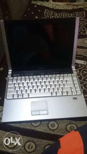 Core 2duo 2gb ram 250 GB hdd 3 Hours battery