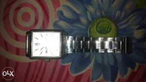 Maxima watch for urgent sale