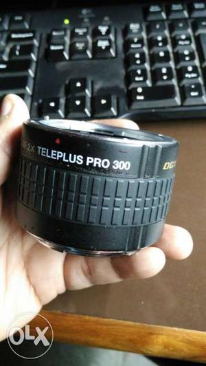 2x zoom... Kenko 2x Teleplus Pro 300 lens zoom extender for