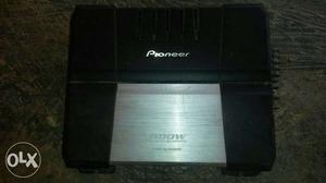 600 W Black Pioneer Car Amplifier