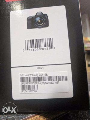Black Camera Canon EOS 5D Mark IV