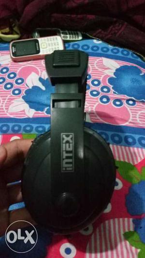 Black Intex Full Size Headphones