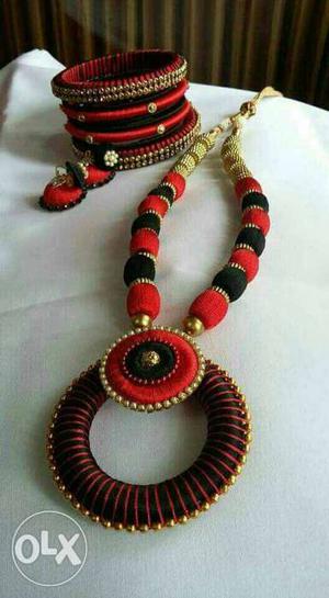 Black-and-red Silk Thread Bangles And Necklae