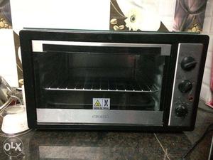 CROMA OVEN OTG in good condition as not used much