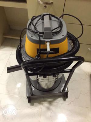 Commercial use wet and dry brand new vacuum cleaner