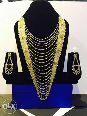 Gold Collar Necklace And Teardrop Earrings