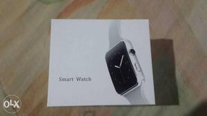 IP7 smart watch Colour: white New box piece