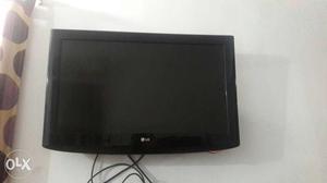 LG 32 inch tv extremely good quality with remote