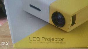 Mini projector for sale.. as brand new peice...