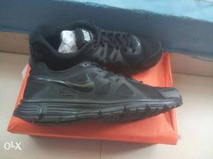 Nike shoes size 9 mrp  brand new