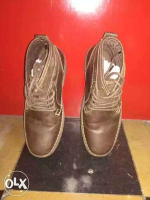 Pair Of Men's Brown Leather Shoes
