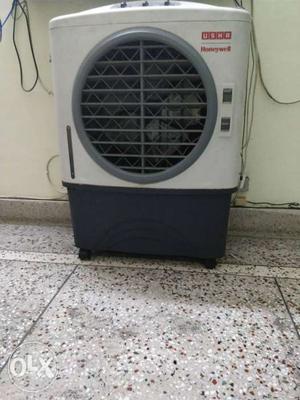 Usha Honeywell room cooler in very good condition