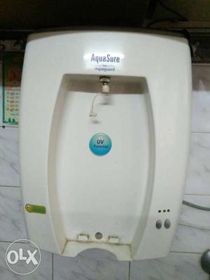 Water filter in excellent working condition. 2 years old.