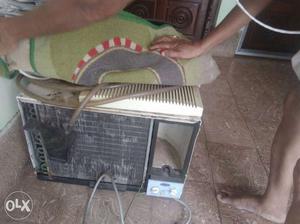 Window AC in good working condition... urgently