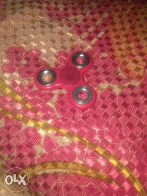 Spinner new red