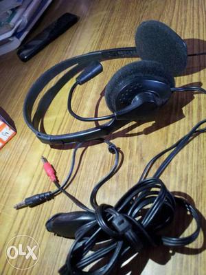 ZEBRONICS HEADSET AT VERY LOW PRICE !!! condition