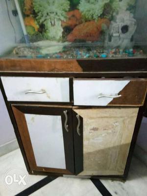 2ft aquarium with wooden cabinet and aquarium