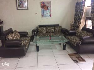 7 seater sofa set with center table
