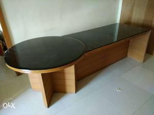 Luxury Office Table made by heavy quality of wood