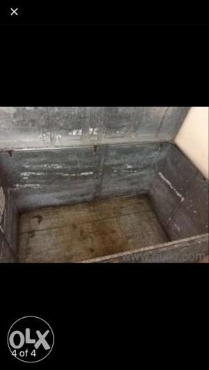 Old storage metal box 2.5X3X5 ft dimention for