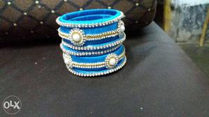 Rich look blue trendy stone pearl bangles