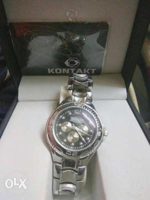 Round Black Kontankt branded watch not even used 1 day