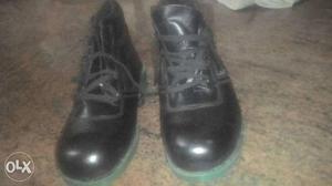 Safety shose size10, no use