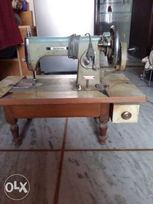 USHA sewing machine in full working condition