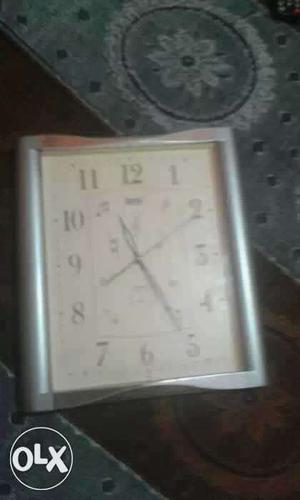 Wall clock of ajanta for 300rs