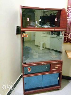 Wooden TV show case without any damage. selling