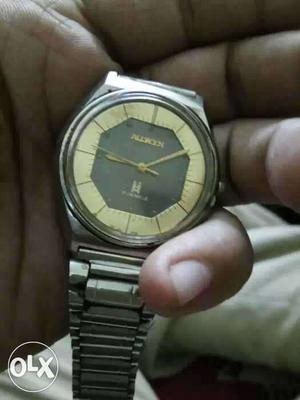Alwyn antique watch worked continuously for 40