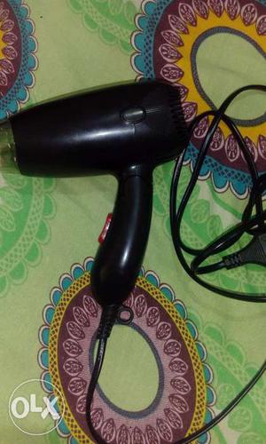 Combo of Hair straightner + hair dryer specially