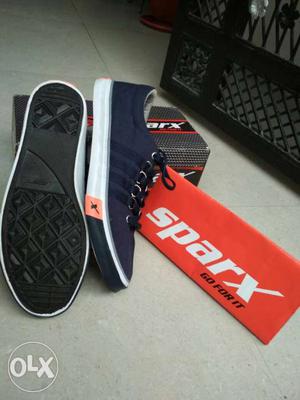 I sell my new branded sparx snekars shoes i sell