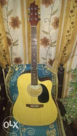 Imported jumbo guitar of Kaps 1.5 years old. Fixed price.