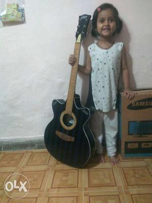 It is a rearly used guitar. it can be used both