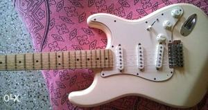 Mexican Fender Stratocaster Guitar, MIM Strat, outstanding
