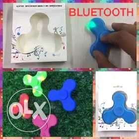 Mobile connecting fidget spinner with Bluetooth