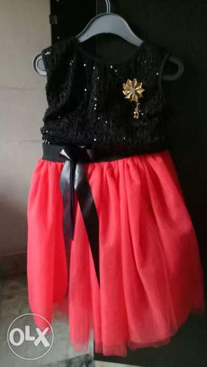 Party wear top and skirt for 5 to 6yrs girls