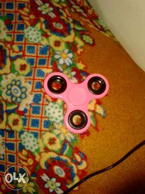 Pink 3-wing Hand Spinner