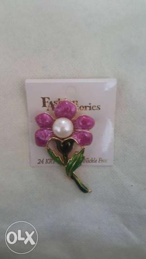 Pink Petaled Flower White Bead Accessory