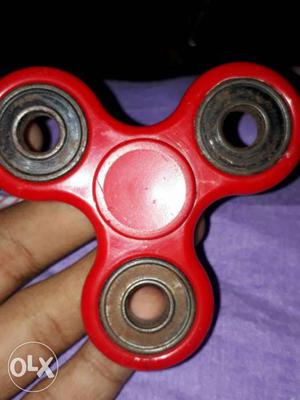 Red 3-wing Hand Spinner