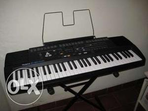 Roland E16 Keyboard at Good Condition