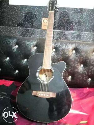 Swan black guitar.. superb condition..with new