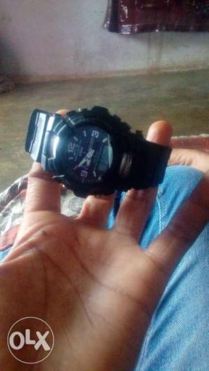 Beautiful watch hai 3month old good condition
